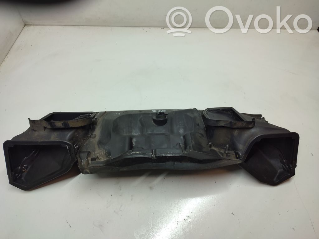 BMW 5 E60 E61 Ilman mikrosuodatin, ilmakanavan osa 