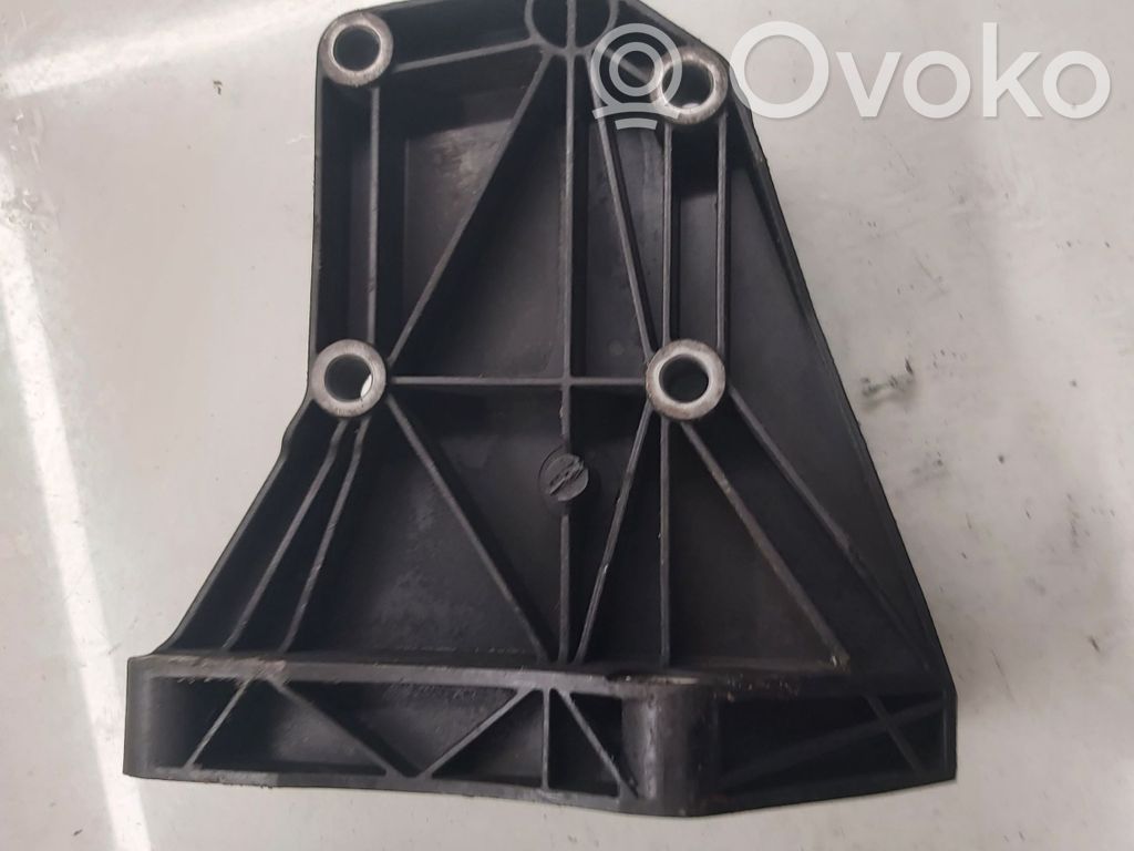 BMW 5 E60 E61 A/C compressor mount bracket 