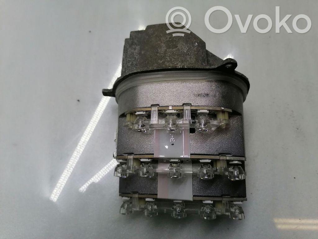 LED-liitäntälaitteen ohjausmoduuli   126622655