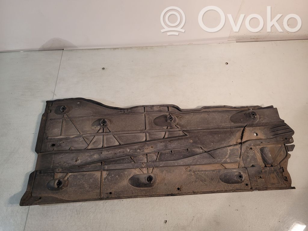 Audi A3 S3 8V Placa protectora del centro/medio 