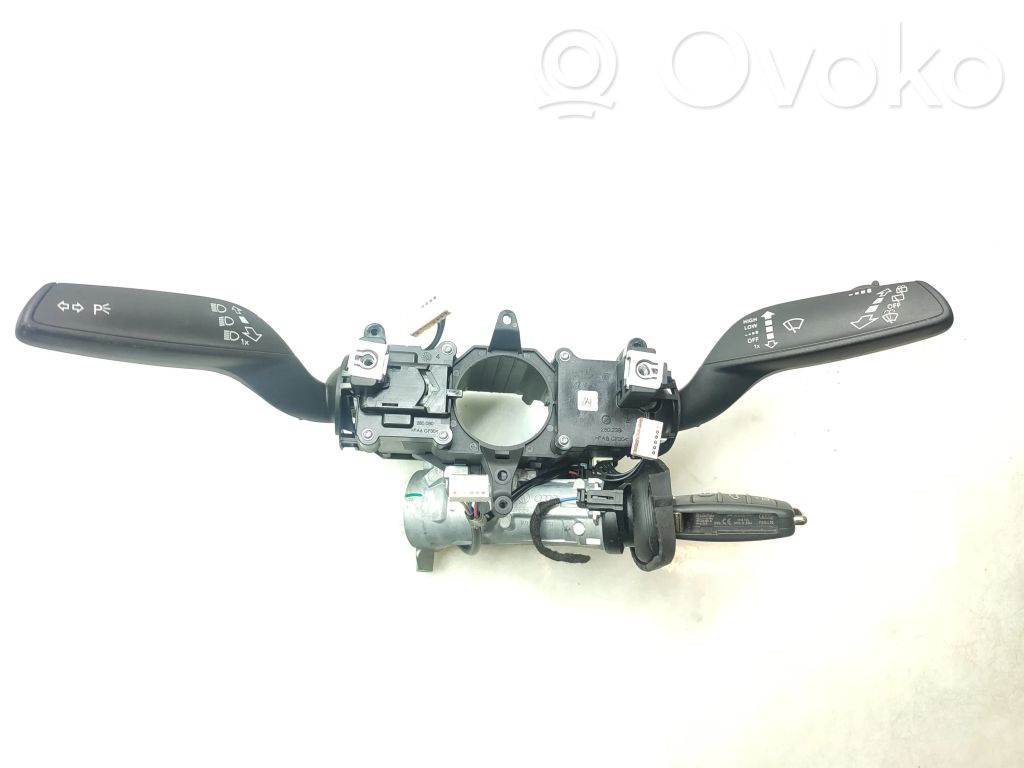 Audi A1 Pyyhkimen/suuntavilkun vipukytkin 