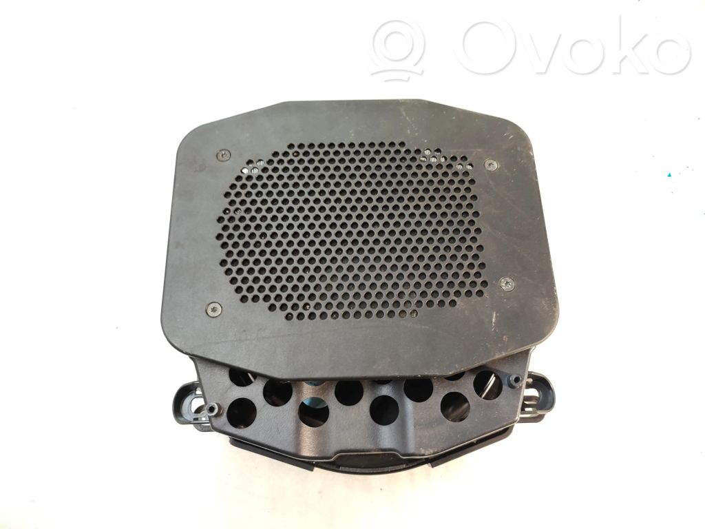 BMW X5 E70 Subwoofer 