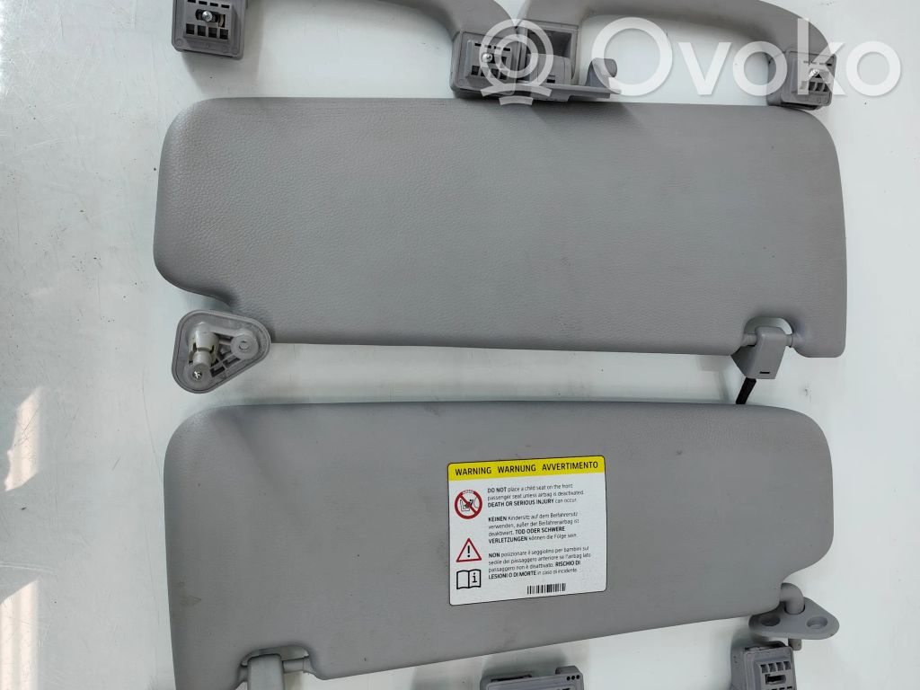 BMW X1 E84 A set of handles for the ceiling 