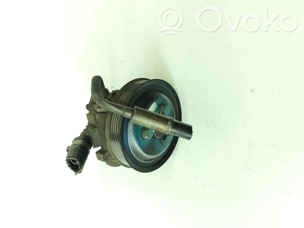 Power steering pump   678883803