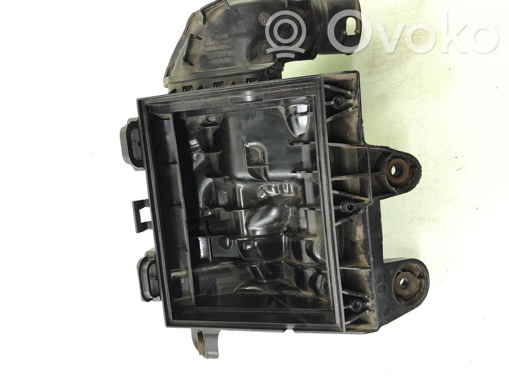 Peugeot 208 II Air filter box 