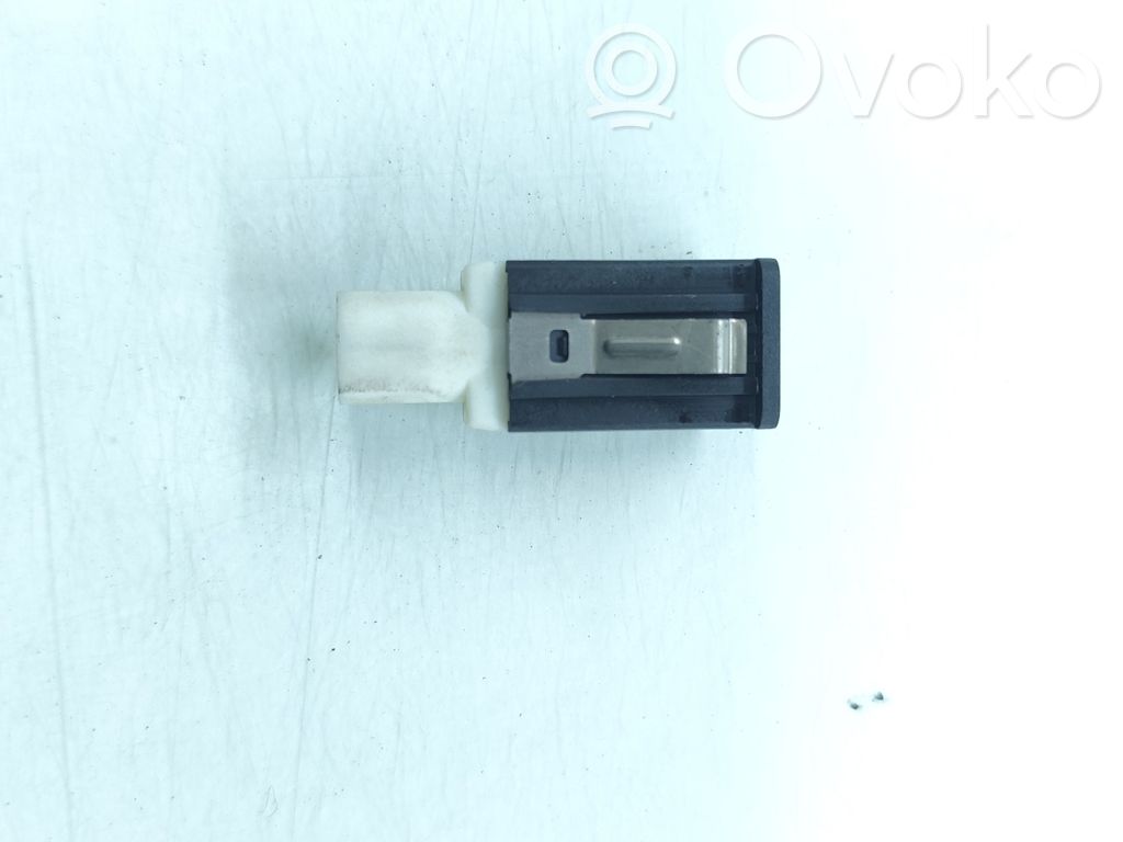 USB-Anschluss   9237656