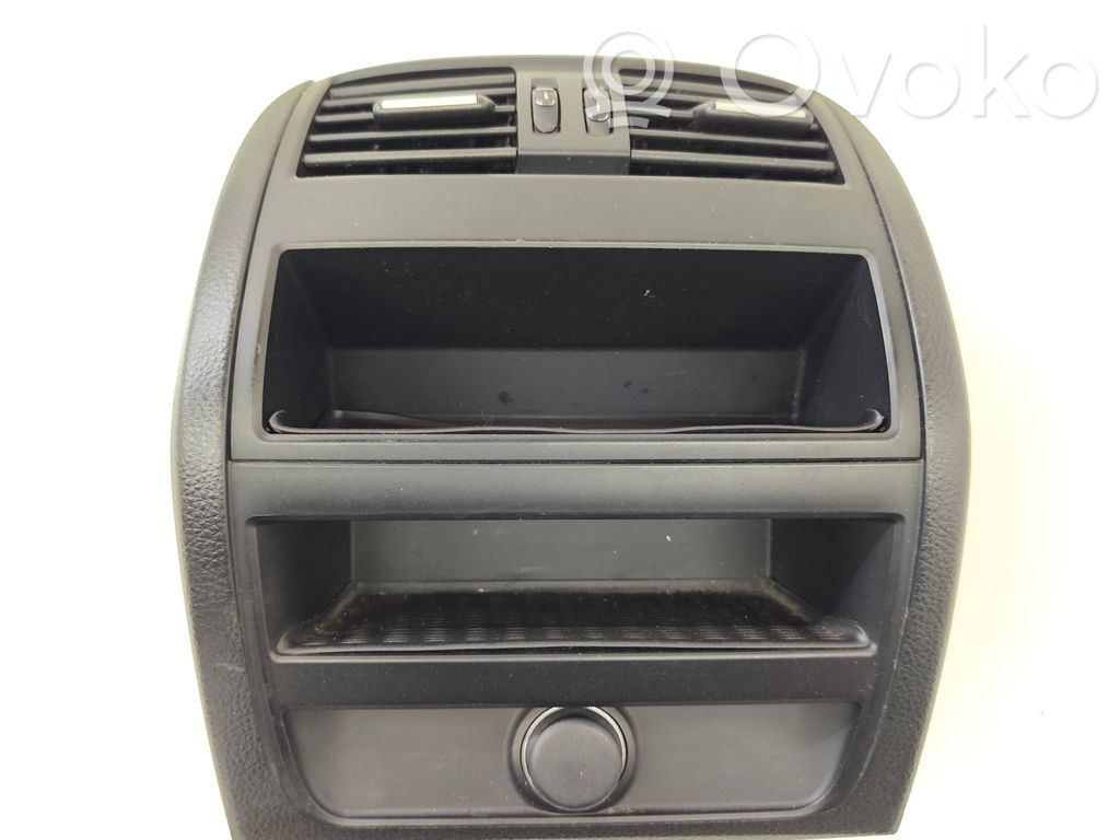BMW 5 F10 F11 Grilă ventilație spate 