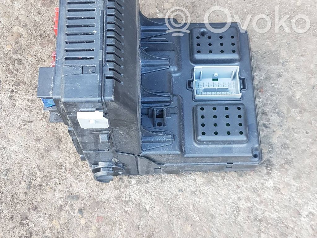 Volvo V70 Fuse module 