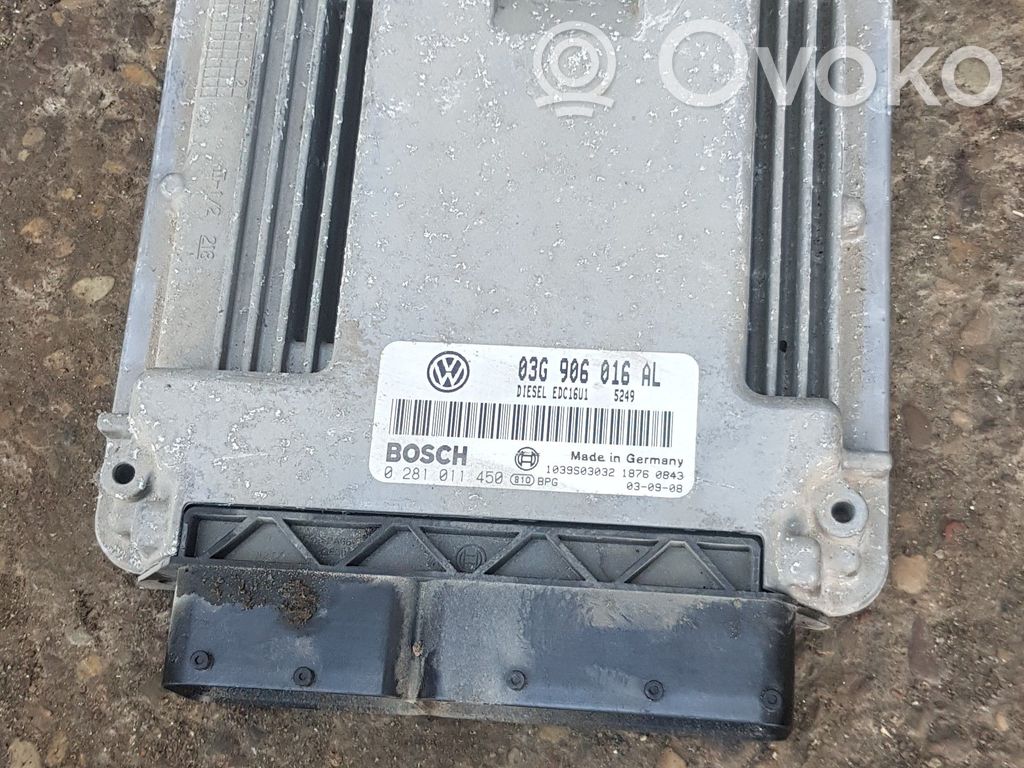 Volkswagen Touran I Engine control unit/module 