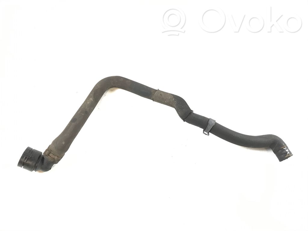 Volkswagen PASSAT B7 Engine coolant pipe/hose 