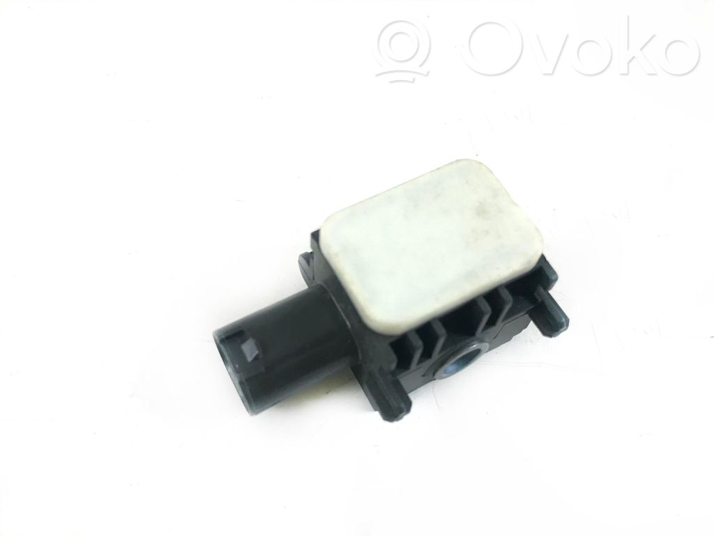 Mercedes-Benz ML W164 Airbag deployment crash/impact sensor 