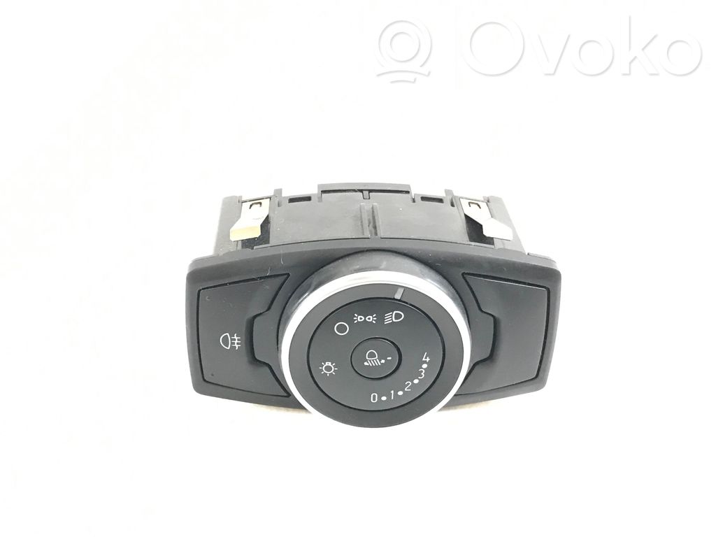 Ford Focus Light switch 