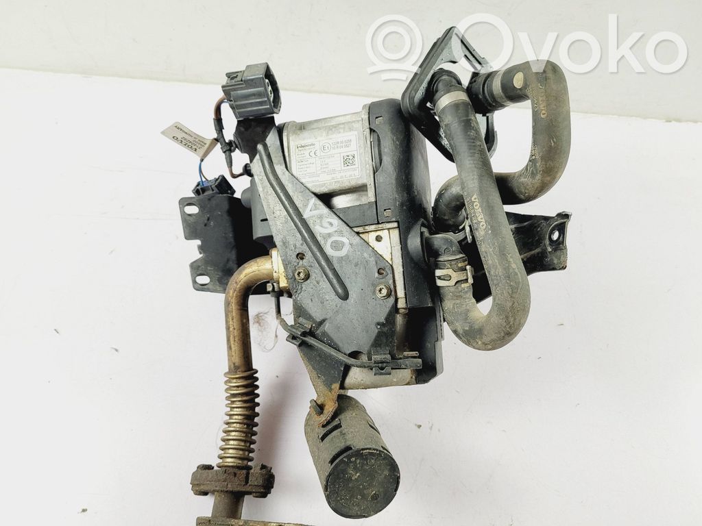 Volvo S90, V90 Auxiliary pre-heater (Webasto) 