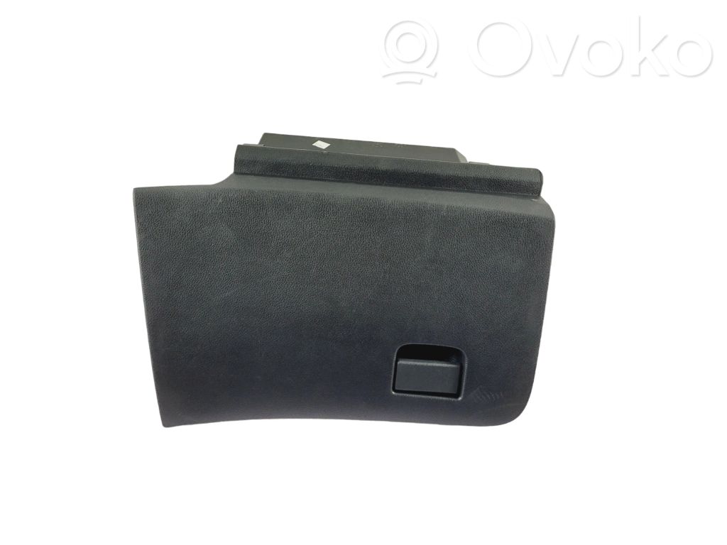 Nissan Qashqai Handschuhfach 