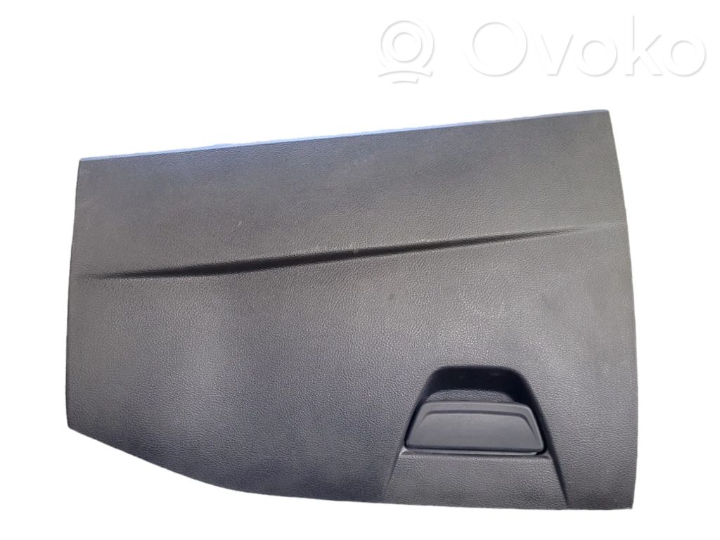 Ford Focus Ящик для вещей 