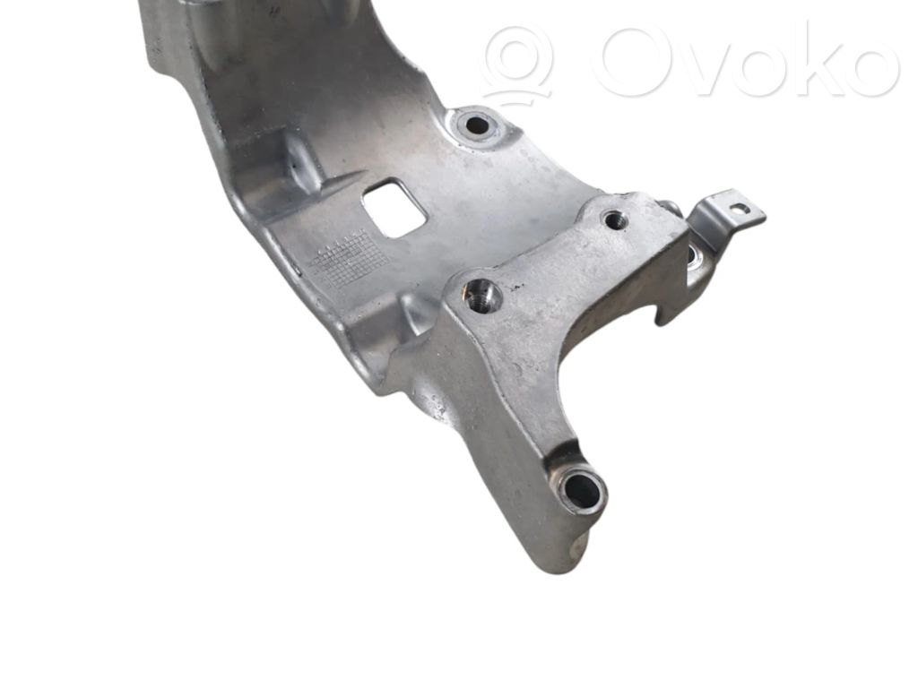 Volvo XC60 Generator/alternator bracket 
