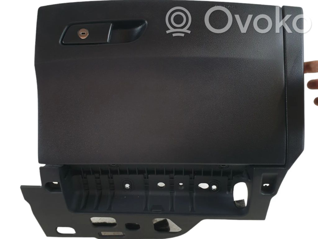 Audi A4 S4 B9 Guantera 