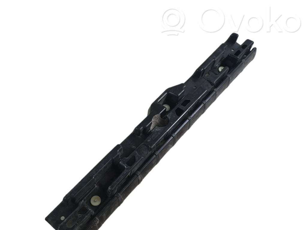 BMW 5 G30 G31 G38 Ślizg listwy progowej 