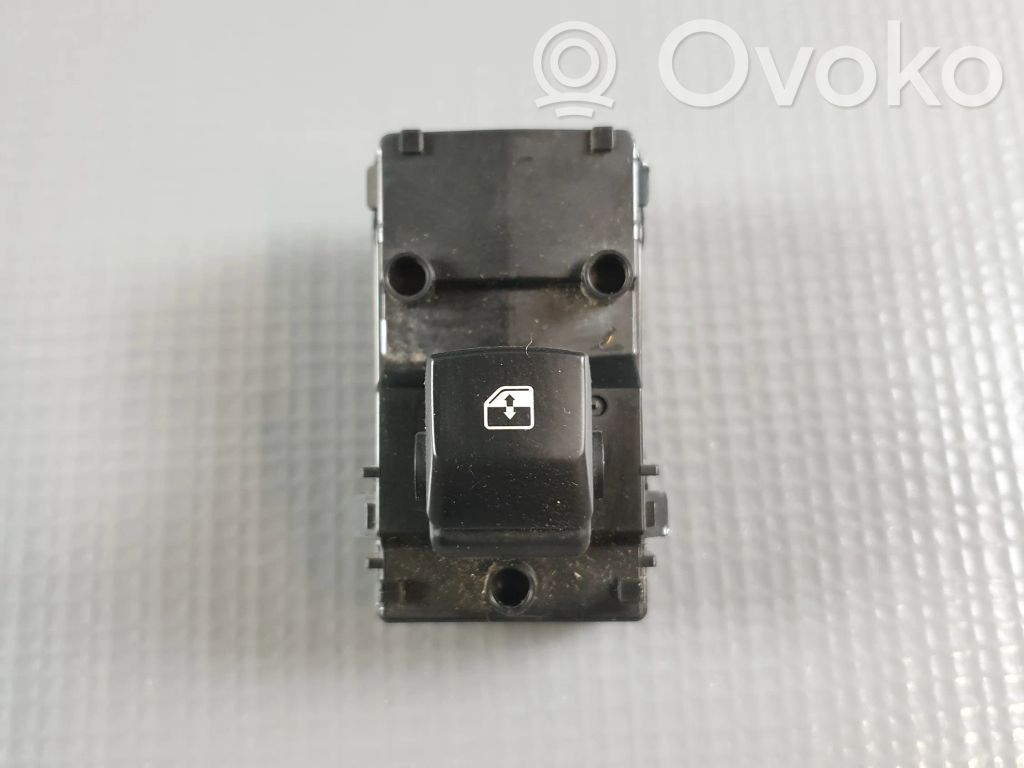 Interruptor del elevalunas eléctrico   93575J7000