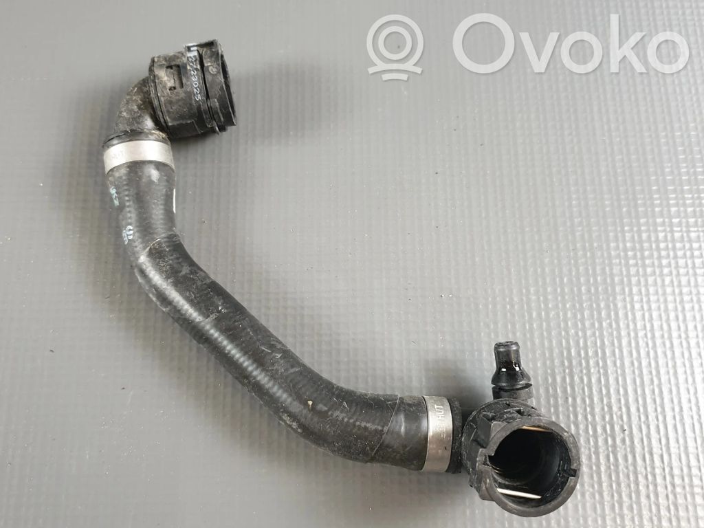 BMW i4 Engine coolant pipe/hose 