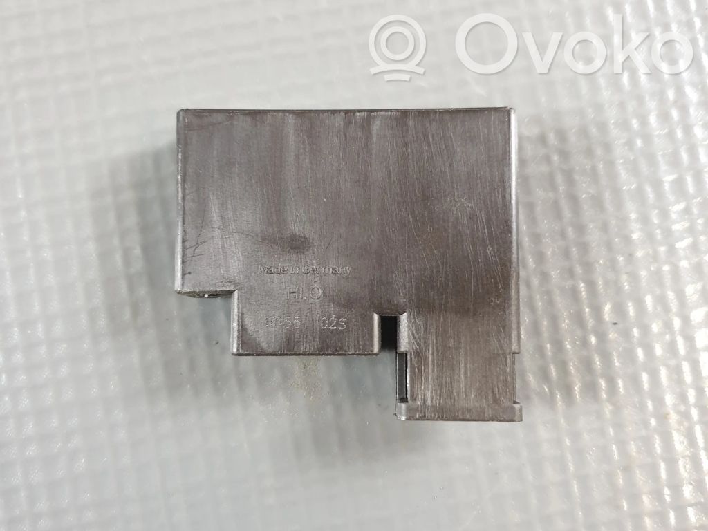 Skoda Superb B8 (3V) Keyless (KESSY) go control unit/module 