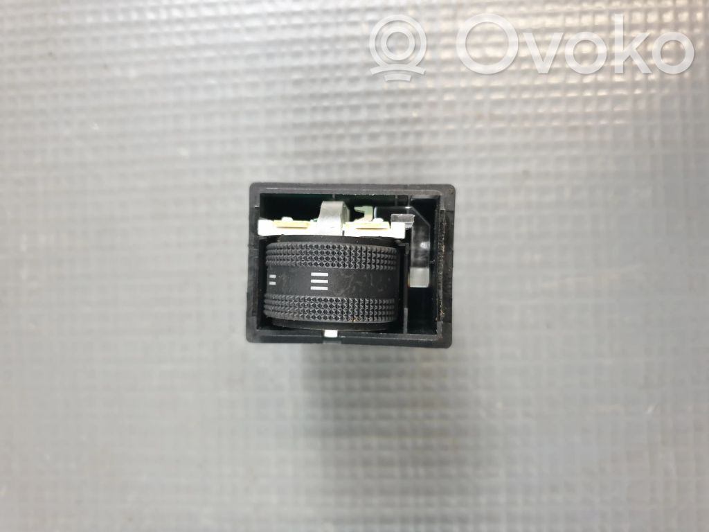 Audi A4 S4 B8 8K Headlight level height control switch 