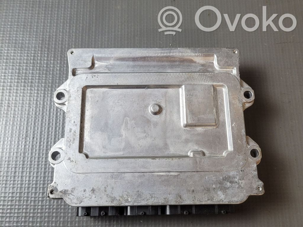Volvo V90 Cross Country Engine control unit/module 