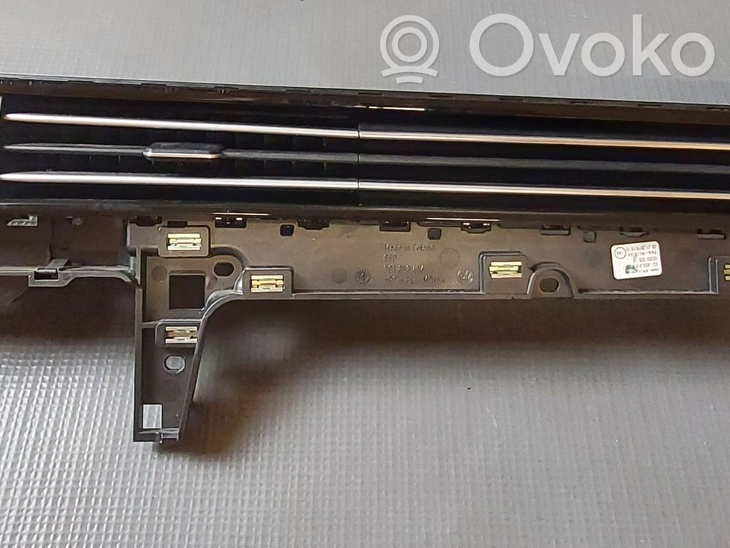 Volkswagen PASSAT B8 Griglia di ventilazione centrale cruscotto 