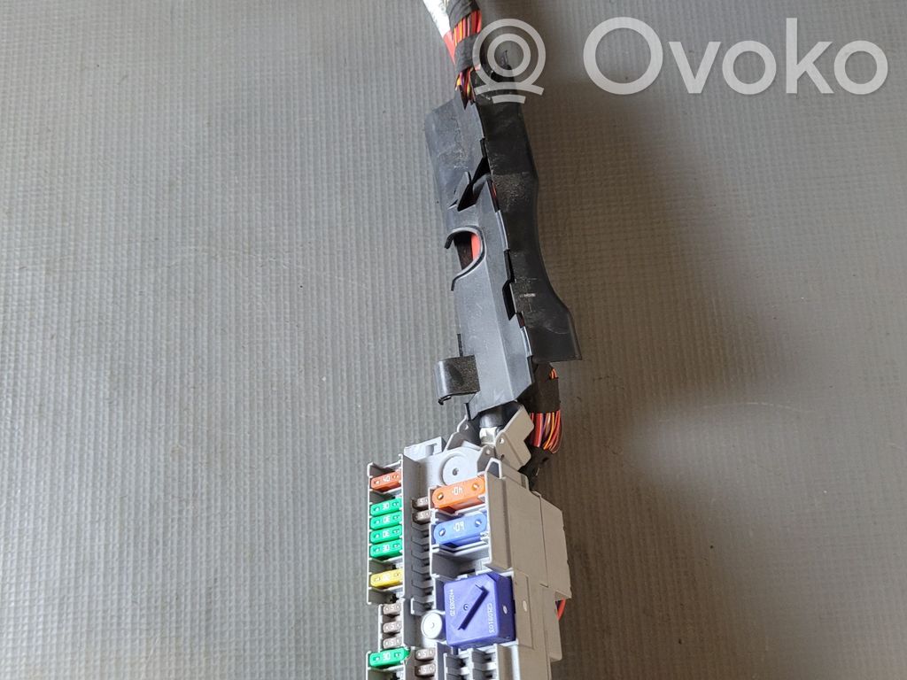 BMW 5 G30 G31 G38 Fuse module 