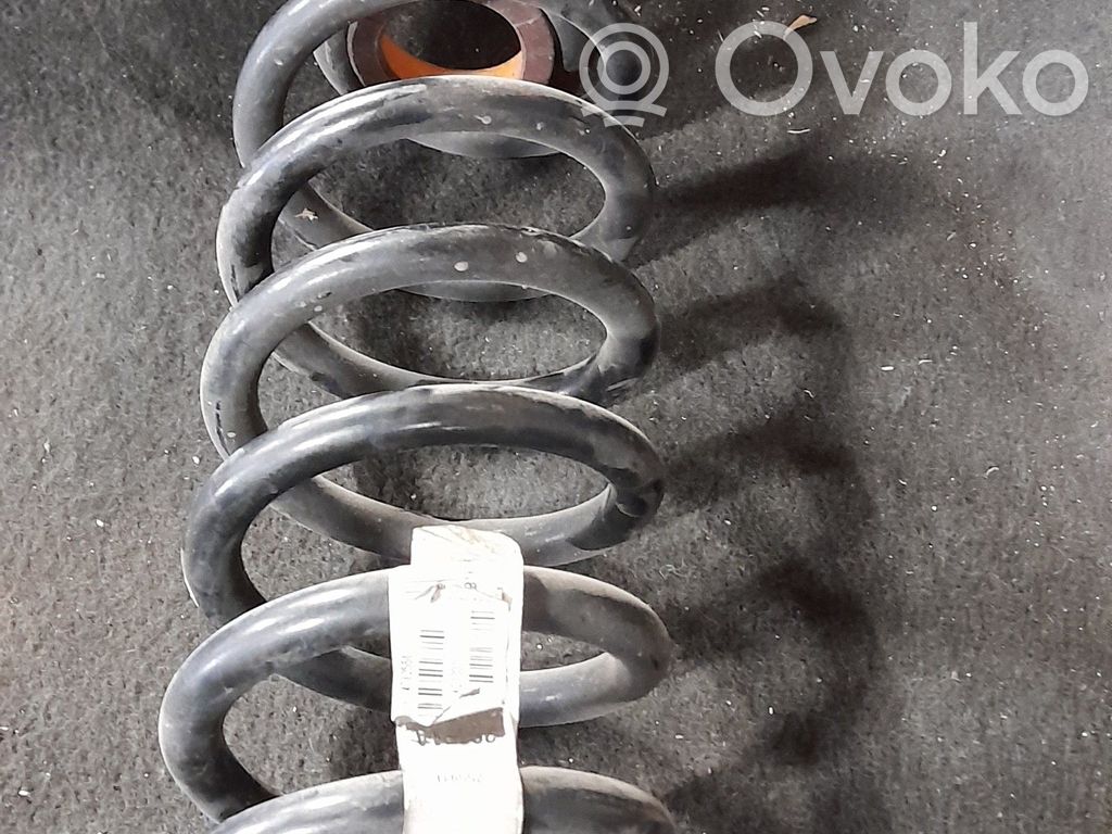 Jeep Cherokee KL Arc elicoidal spate 