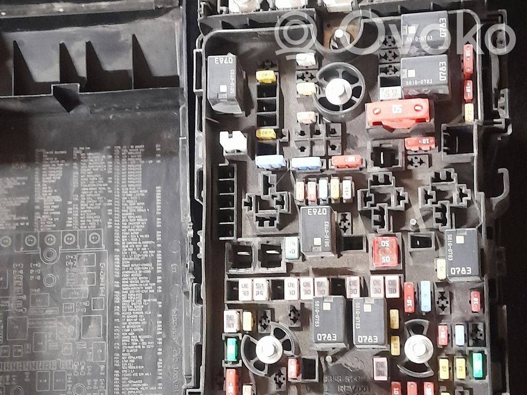Jeep Cherokee Fuse module 