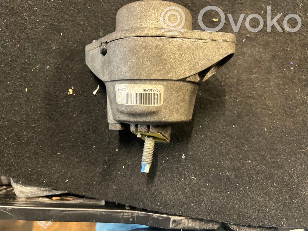 Chevrolet Camaro Engine mount bracket 