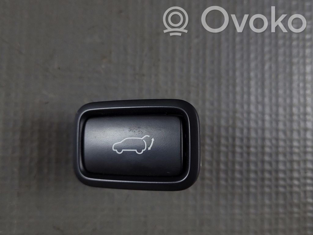 KIA Sportage Tailgate/trunk/boot open switch 
