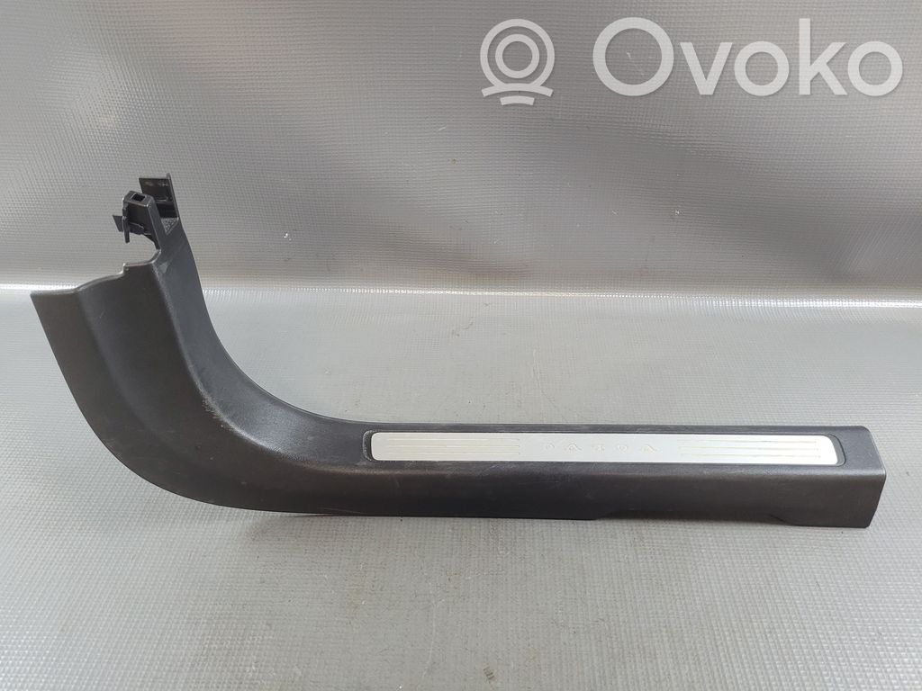 Volvo S90, V90 Listwa progowa przednia 