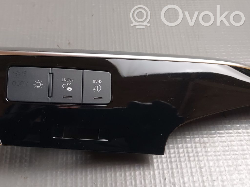 Audi SQ7 Panel trim 