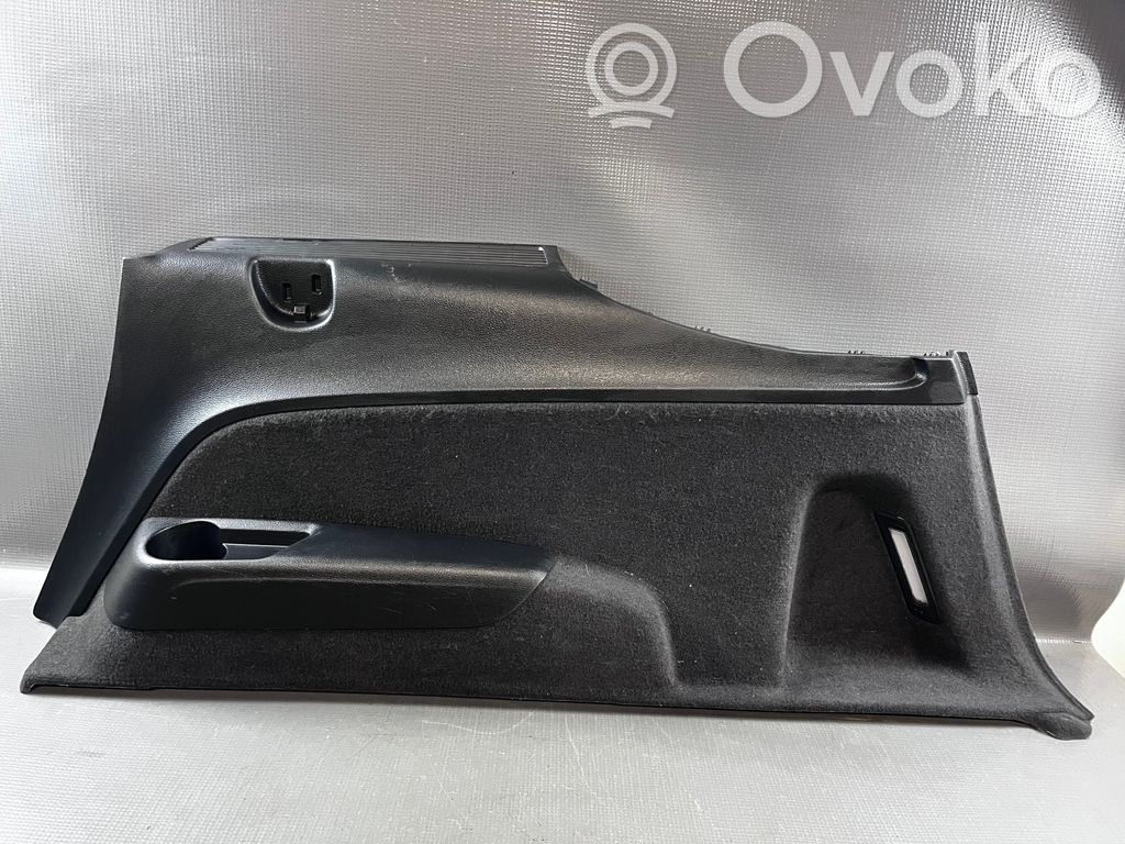 Audi SQ7 Rivestimento pannello laterale del bagagliaio/baule 