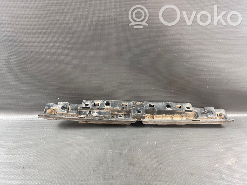 Toyota Proace Soporte de montaje del parachoques trasero 