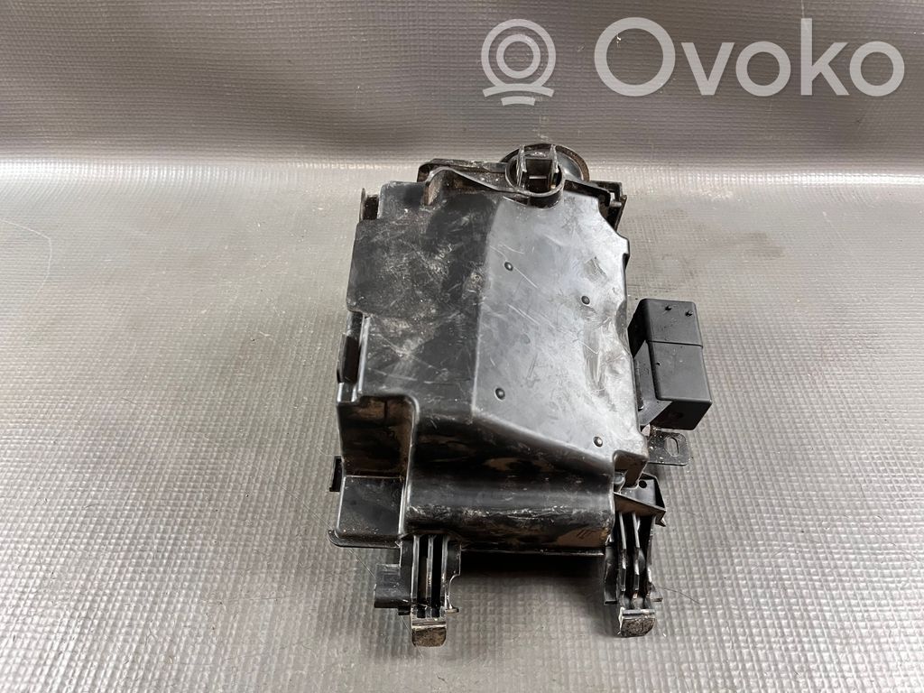 Toyota Proace Fuse box cover 