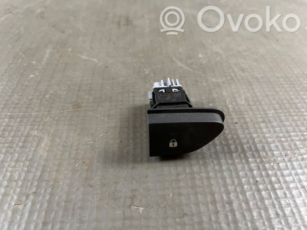 Renault Captur Central locking switch button 