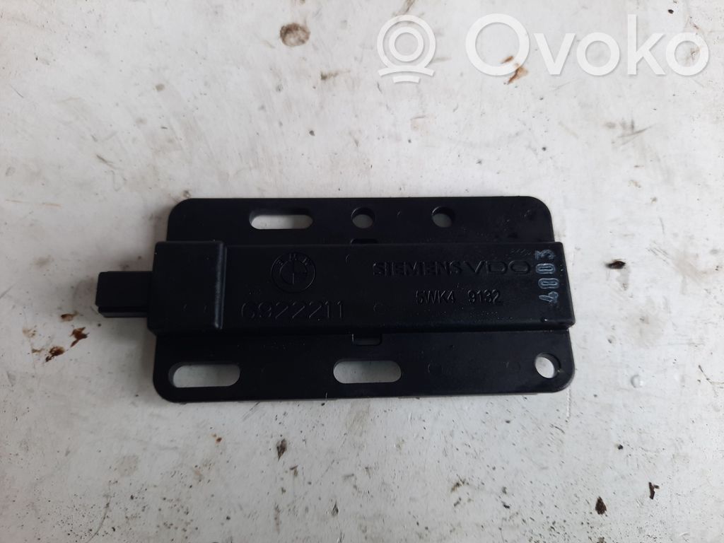 Antenna control unit   6922211