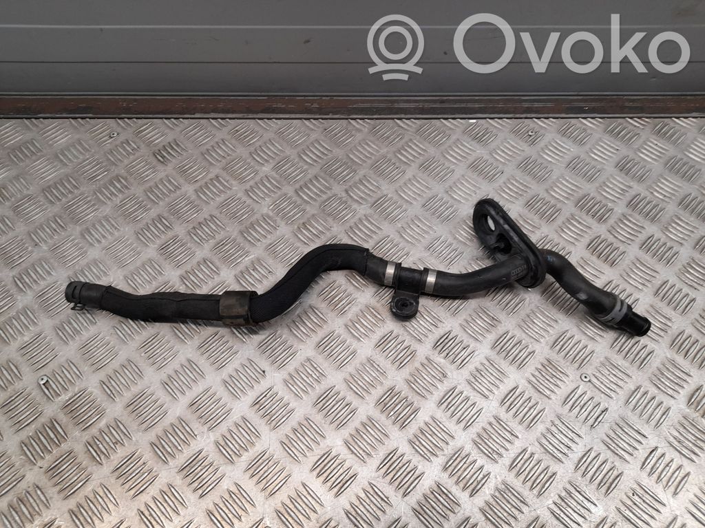 Audi A8 S8 D4 4H Engine coolant pipe/hose 
