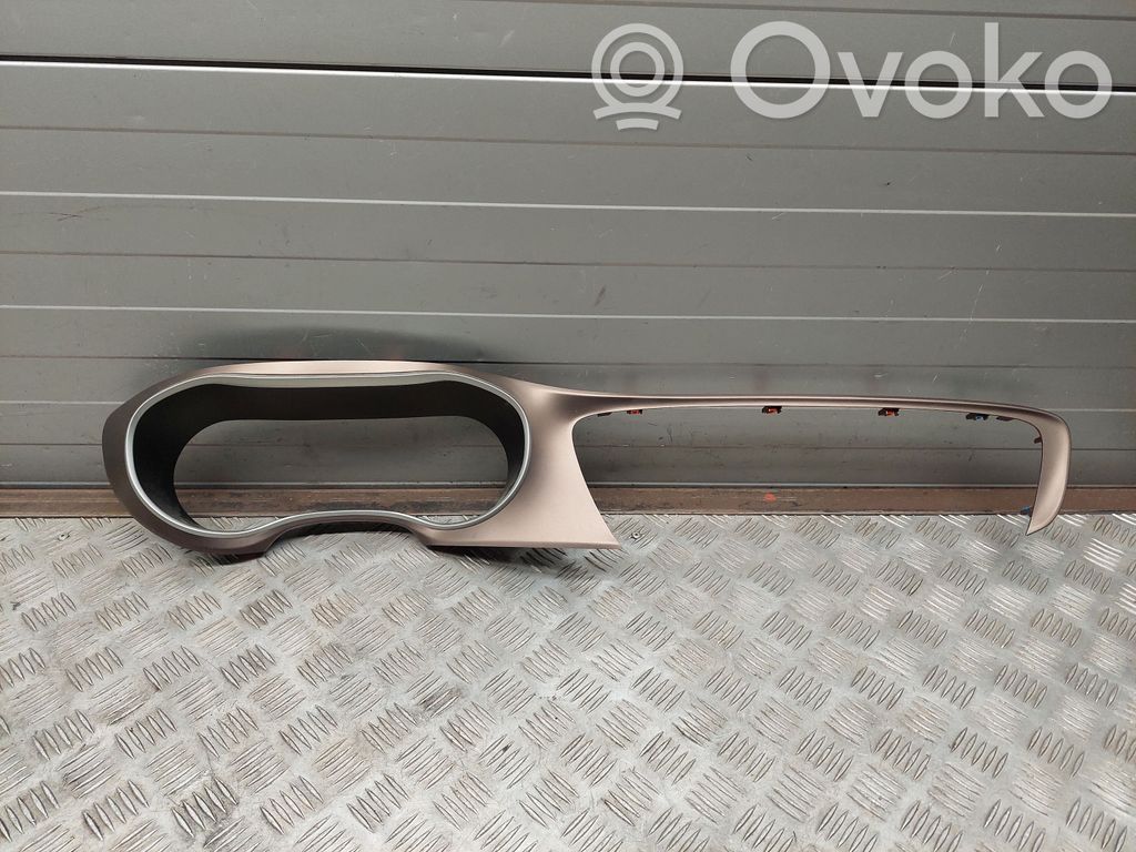 Chrysler Pacifica Dashboard trim 