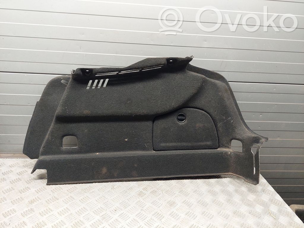 Audi A3 S3 8V Boczek / Tapicerka / bagażnika 