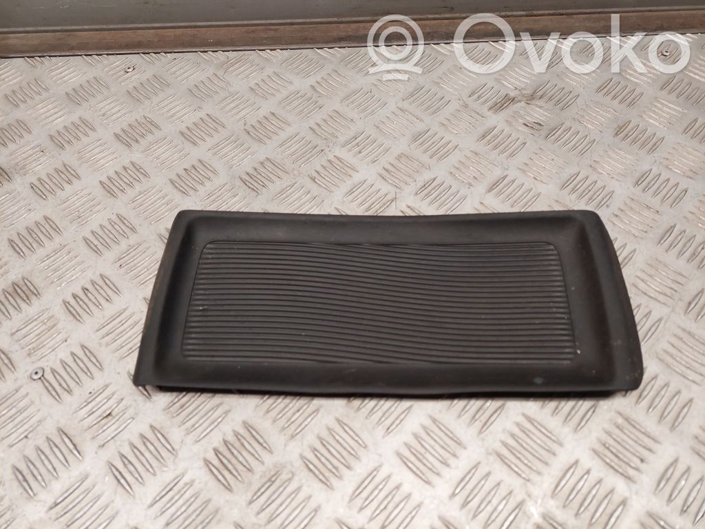 Chrysler Pacifica Glove box pad 
