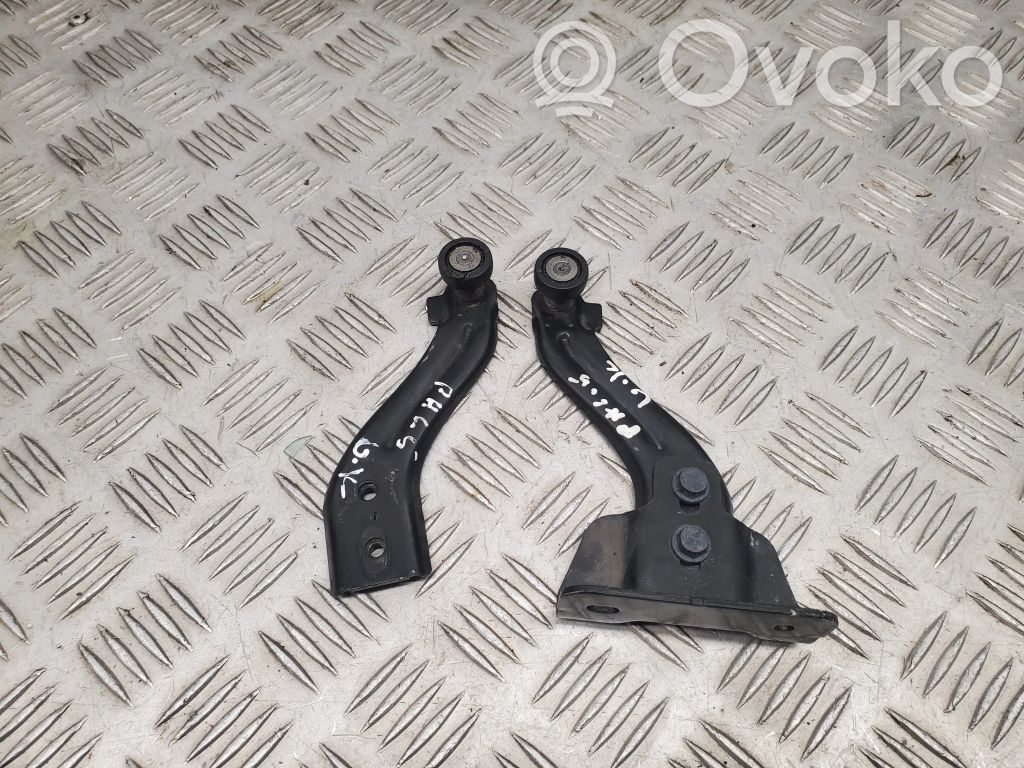 Sliding door upper roller guide/hinge   VL005