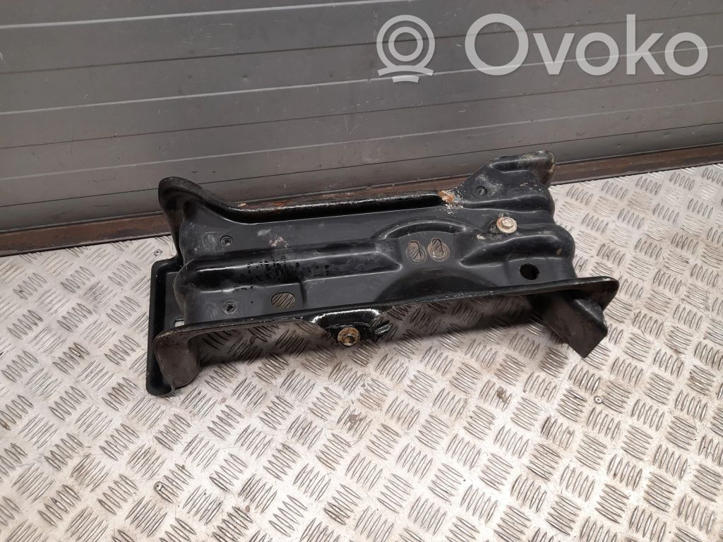Jeep Grand Cherokee Gearbox mounting bracket 