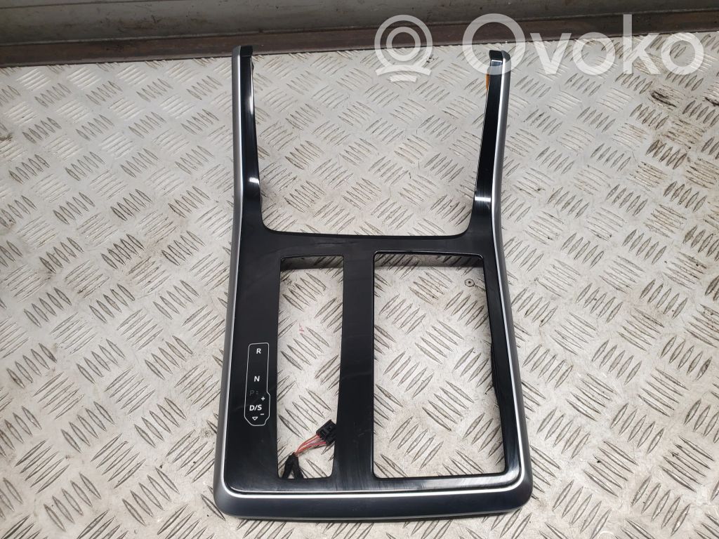 Audi Q8 Ramă manetă schimbător viteze 