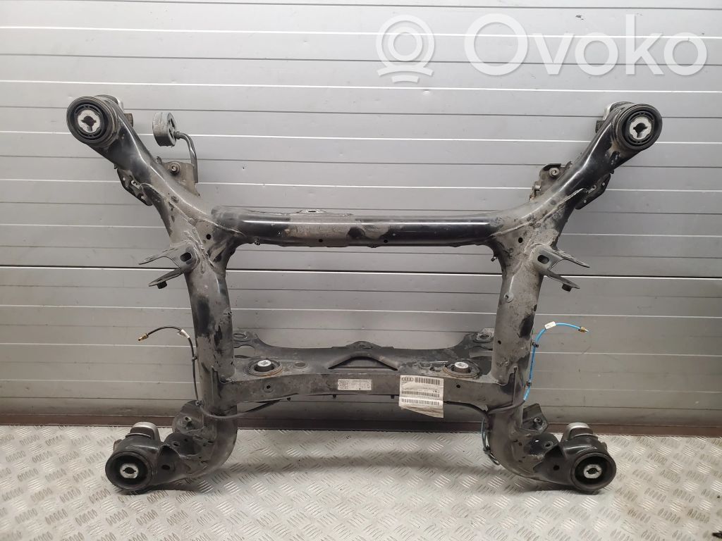 Audi Q8 Galinis traversas 