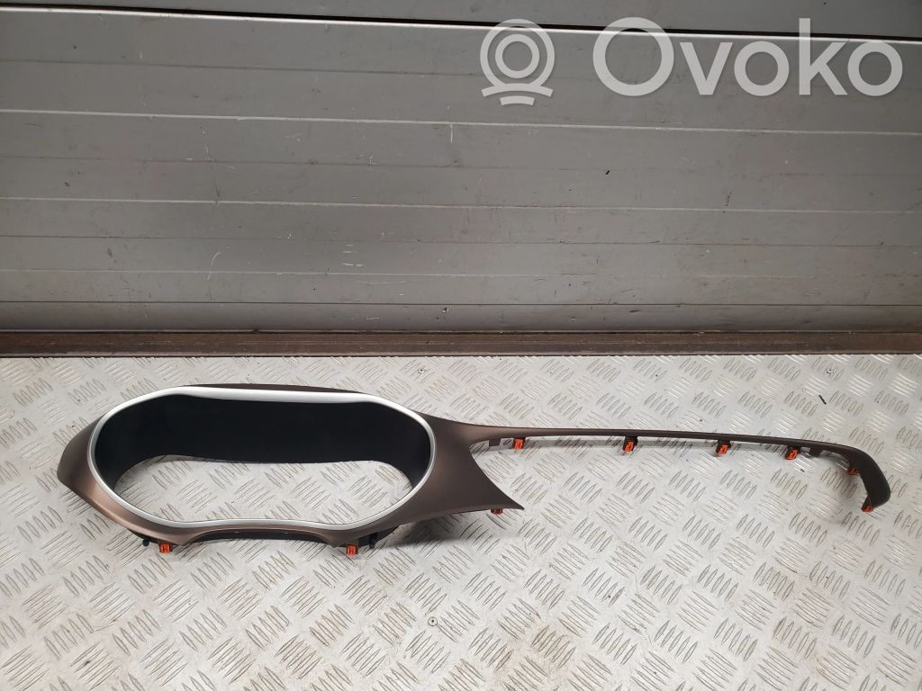 Chrysler Pacifica Dashboard trim 