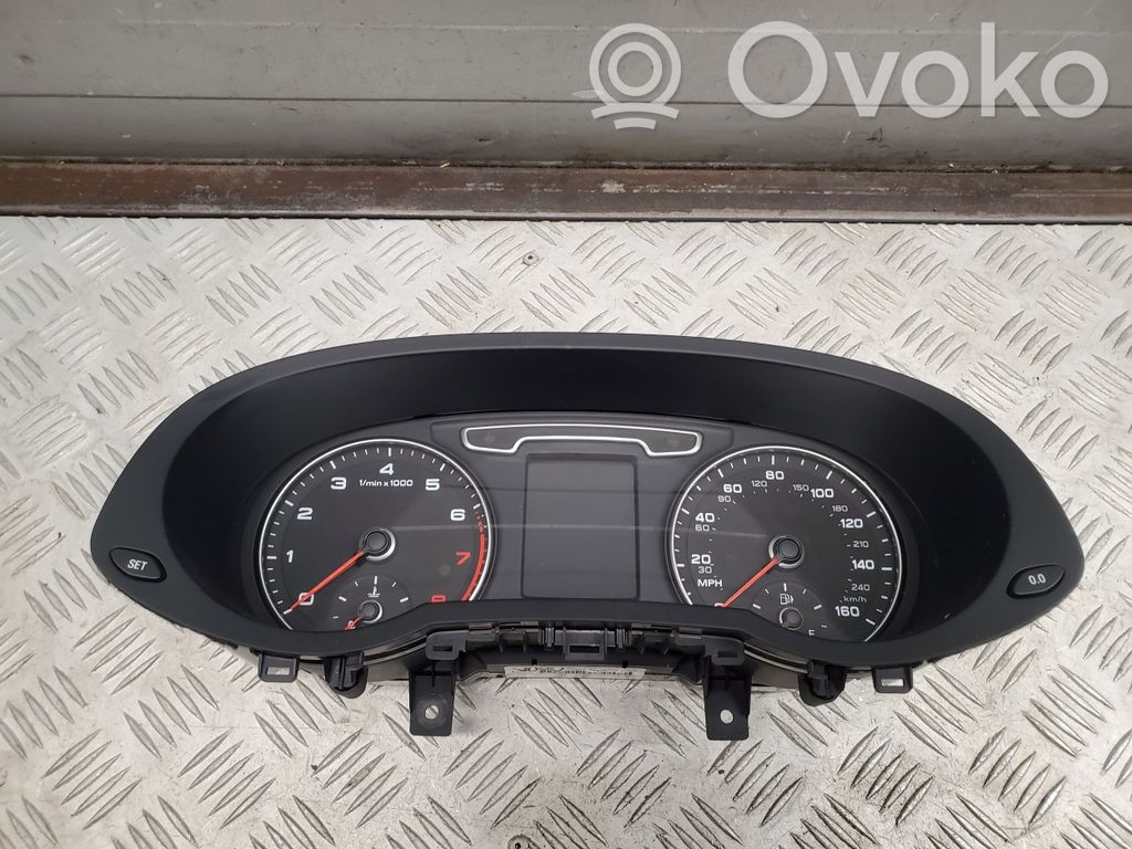Audi Q3 8U Vitezometru (grup de instrumente) 